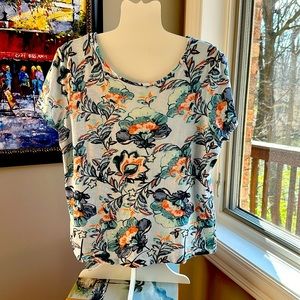 Chico’s Summer Top. Blue patterned. Size 2 (Large).